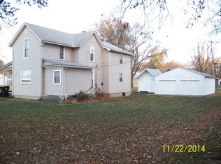 1814 NW Winter St, Topeka, KS 66608