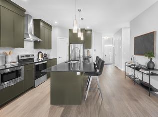 5637 Hawthorn Way SW, Edmonton, AB