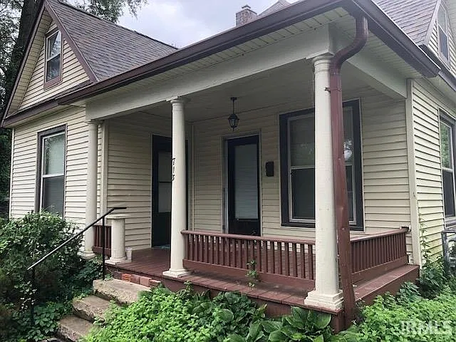 4 bed, 2.0 bath, 2319 sqft, $3,240 — Photo 1