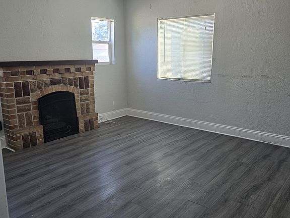 4th image of 21511 Haviland Ave