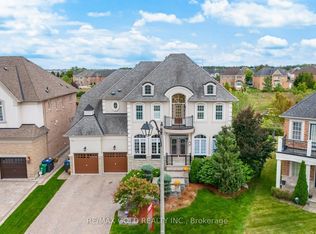 10 Vissini Way, Brampton, ON L6P 2W2
