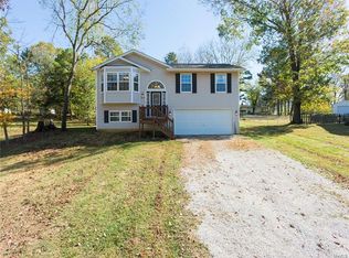 3706 Woods Rd, Byrnes Mill, MO 63051