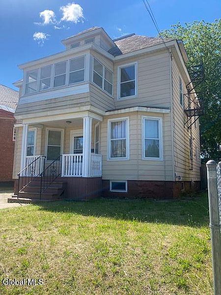 2nd image of 1209 3rd Avenue