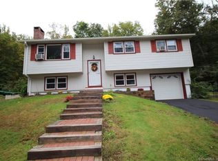 62 Bush Hill Rd, Lebanon, CT 06249