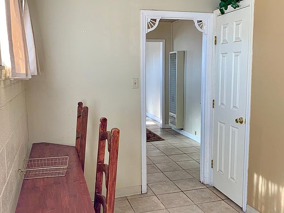 3rd image of 428 Val Verde St #B