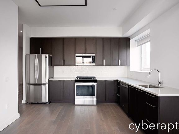 4th image of 152-11 89th Ave #736