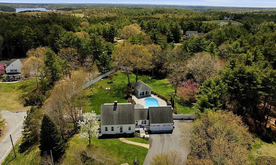 1st image of 141 Martingale Ln