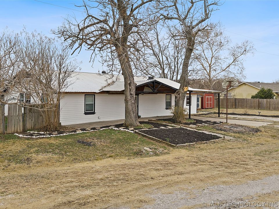 1st image of 14 Duncan Dr