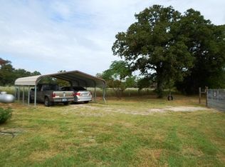 1040 Old Sayers Rd, Elgin, TX 78621