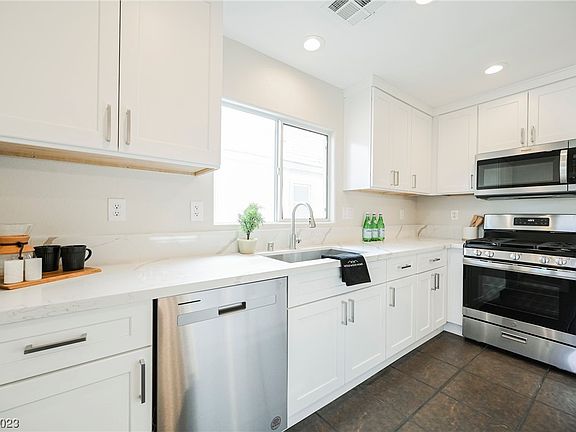 2nd image of 5909 Feral Garden St