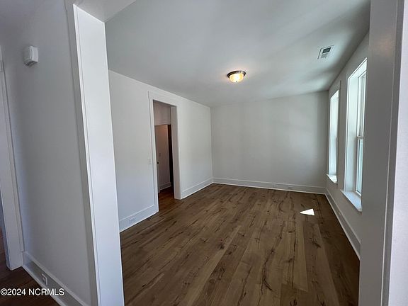 4th image of 4013 Watersail Drive #125