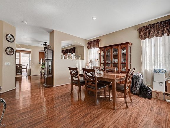 5th image of 10312 William Fortye Ave