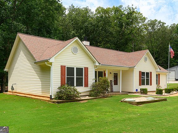 3rd image of 187 Cedar Ridge Rd