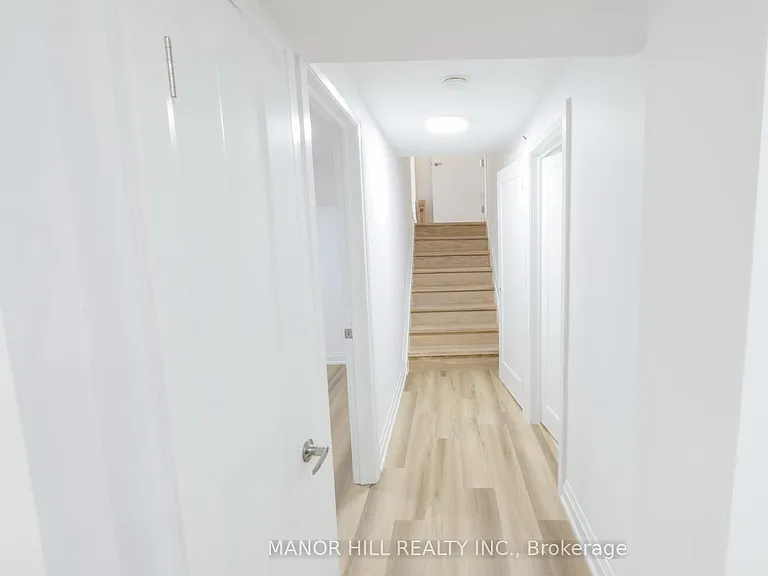 654 Eaglemount Cres — Photo 4