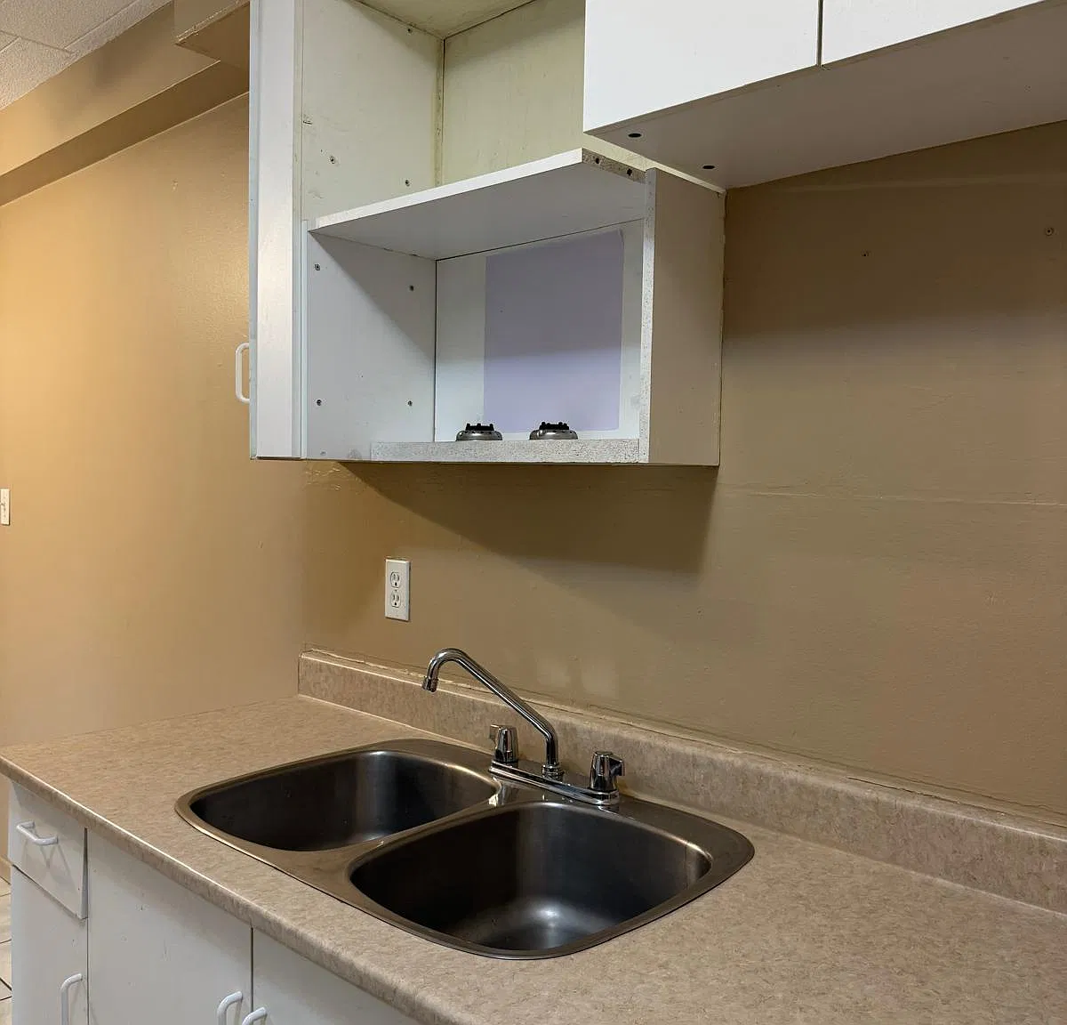 2 bed, $1,400 — Photo 4