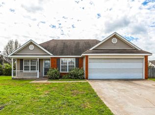 222 Wynfield Ln, Bonaire, GA