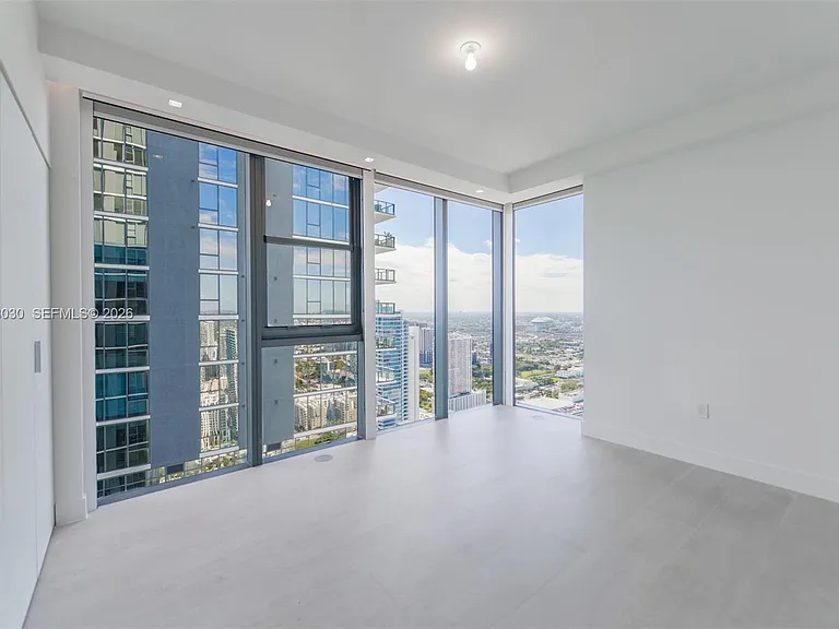 700 NE 24th St #5107 — Photo 30