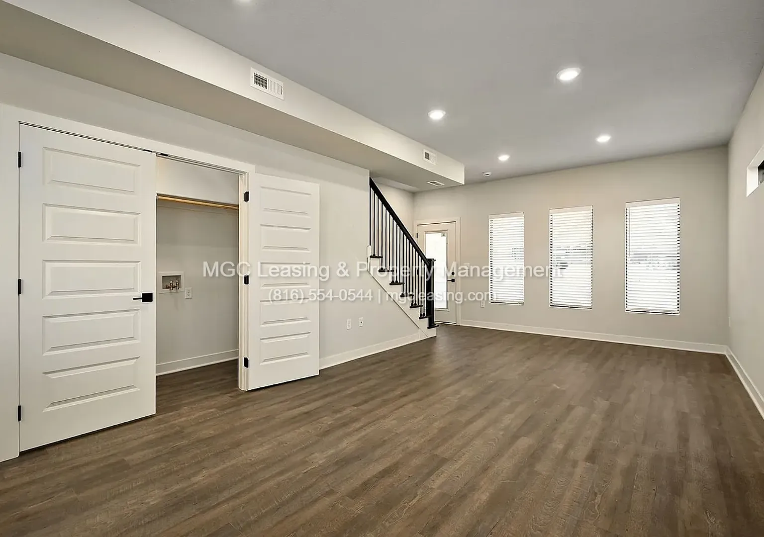 243-249 Pawpaw Rd — Photo 4