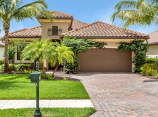 12581 Fenhurst Way, Naples, FL 34120