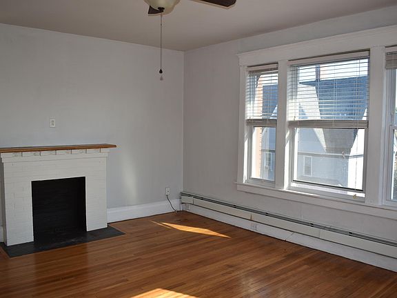 4th image of 144 Claremont Ave #5