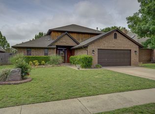 5208 Montrose Cir, Norman, OK 73072