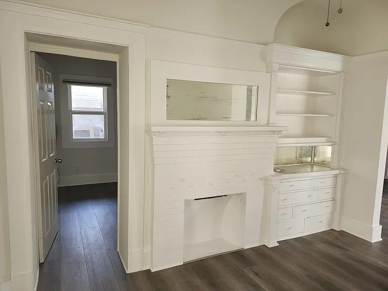 909 Chestnut Ave — Photo 3