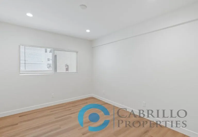 3645 Logan Ave — Photo 13