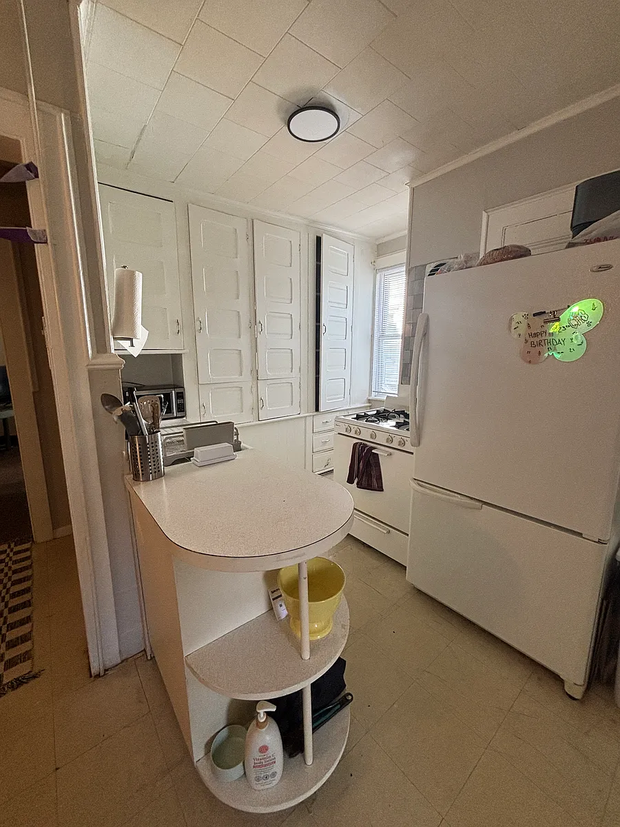 Building Photo - 106 Chapin St #1R