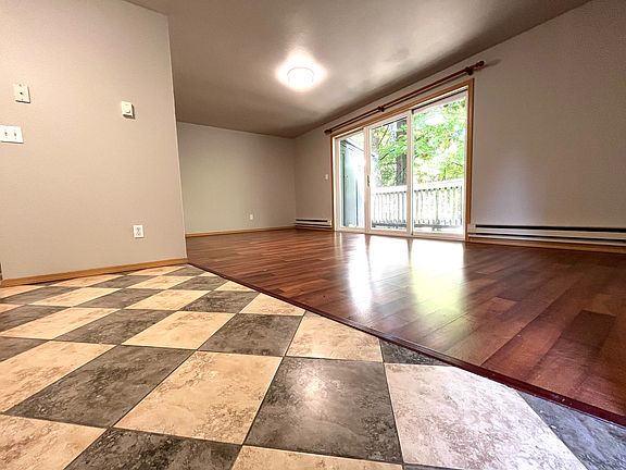 2nd image of 2400 20th Ave NW #5D