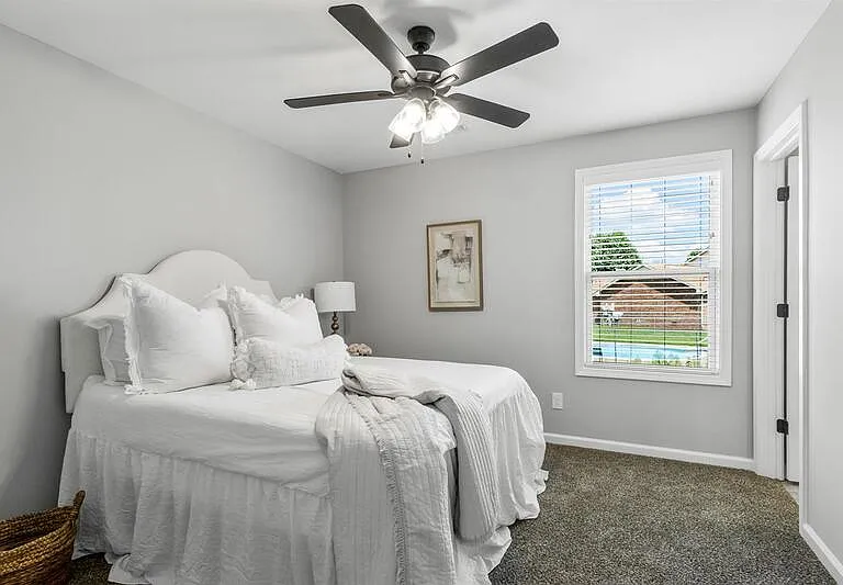 1115 Hillwood Dr — Photo 11