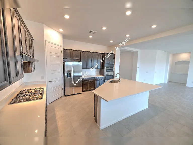 10734 N Cactus Point Dr — Photo 4