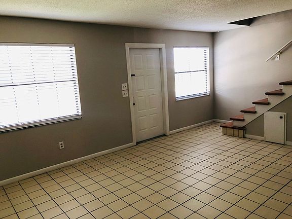 3rd image of 901 E Lemon St APT C