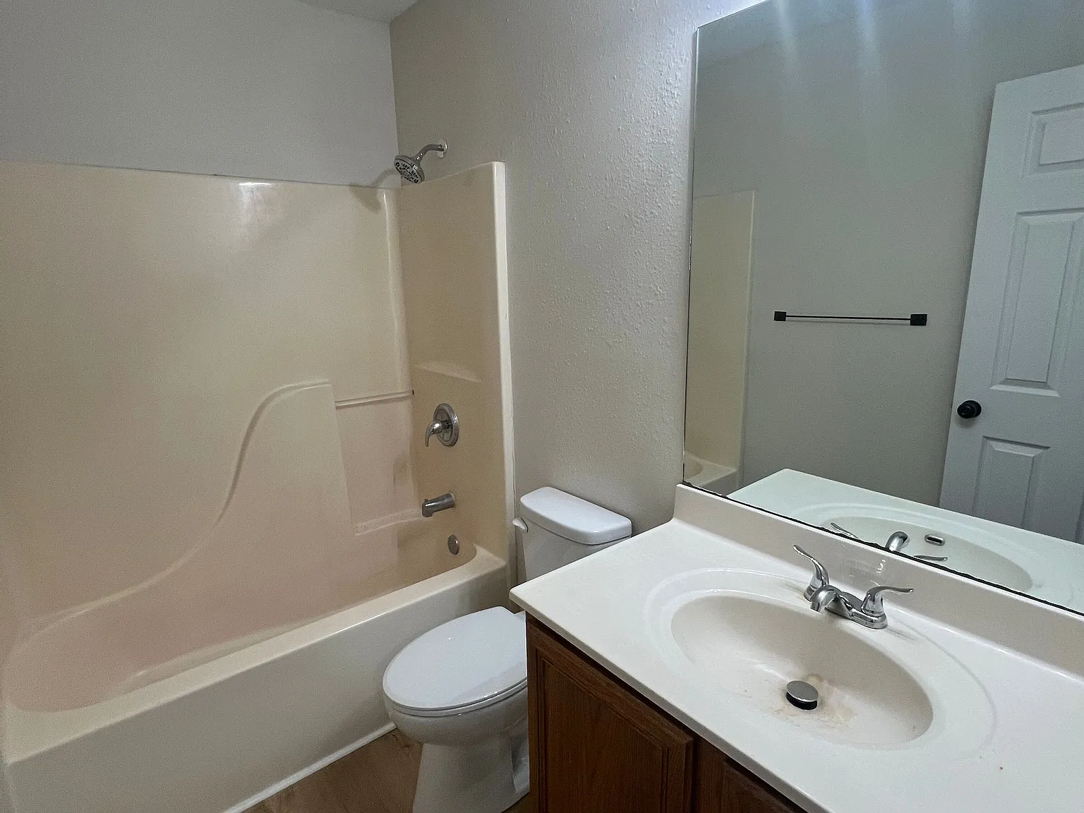 4 bed, 1500 sqft, $1,450 — Photo 4