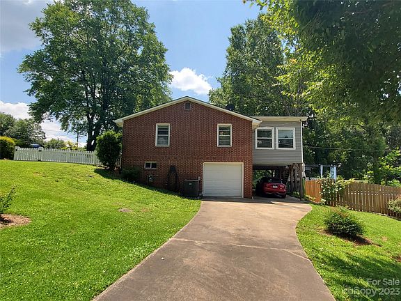 3rd image of 844 Crestway Dr