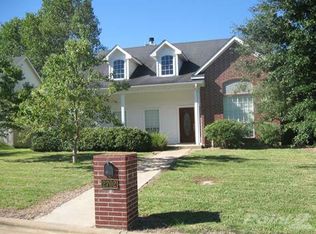 2702 Chase St, Brenham, TX 77833