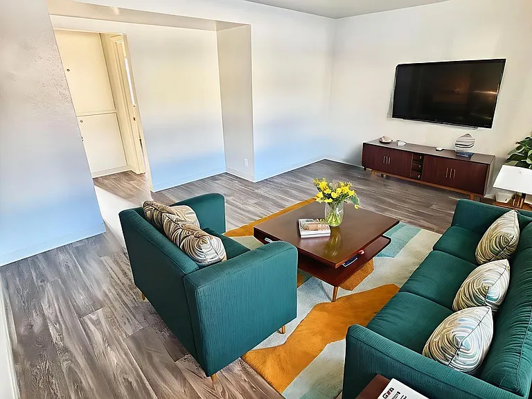 Spring Meadow Apartments — Photo 4