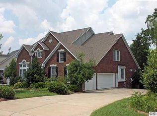 10023 Reniston Dr, Charlotte, NC 28210