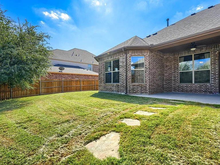12372 Payne St — Photo 25