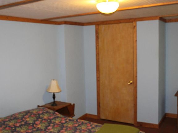 2nd image of 119 W Ashley St