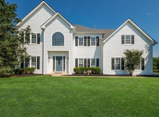 16 Bittersweet Dr, Doylestown, PA 18901