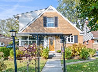 3914 Jarvis Ave, Skokie, IL