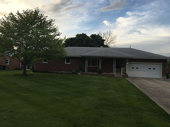 3rd image of 1059 Woodland Dr