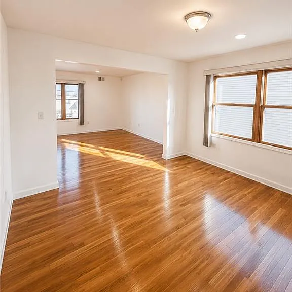 217 Van Buren St — Photo 7