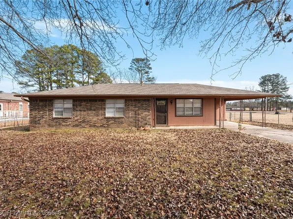 204 Quincy St, Lavaca, AR 72941