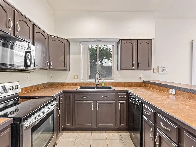 520 E Eva St #1 — Photo 15
