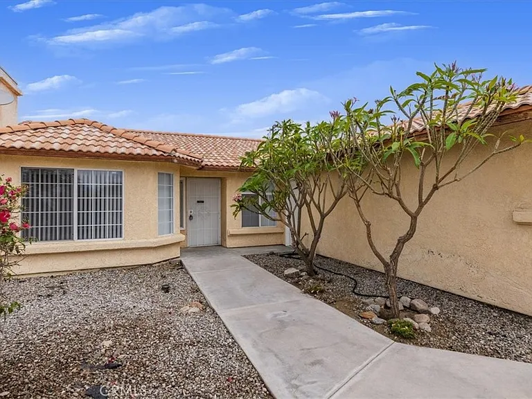 66144 Avenida Cadena — Photo 3