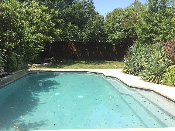 4th image of 5627 Willow Wood Ln