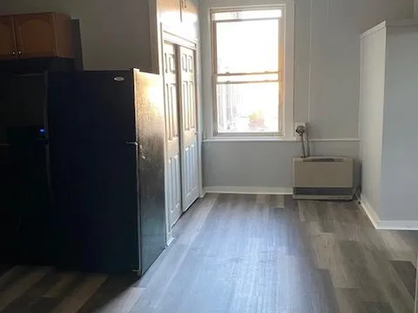 18 West St #2, Newport, NH 03773