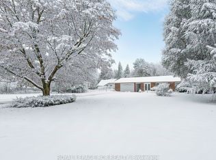 2534 Sunnidale Rd, Springwater, ON L0M1T2