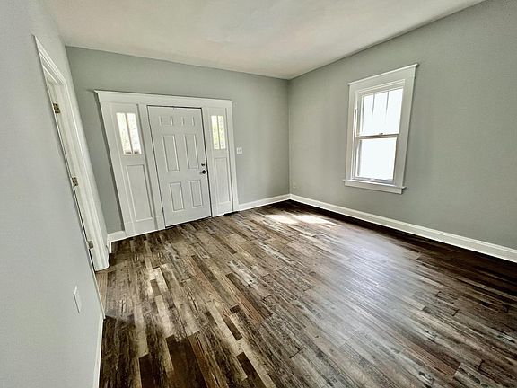 4th image of 3411 Charlack Ave